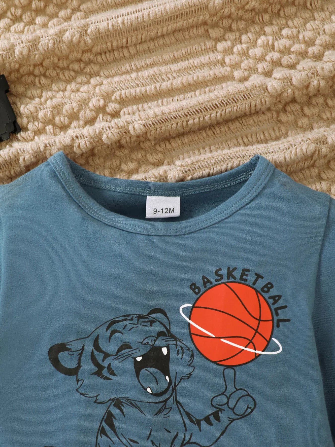 f0cf90149f064b219d9cdebfa3f2243e-Max-Origin